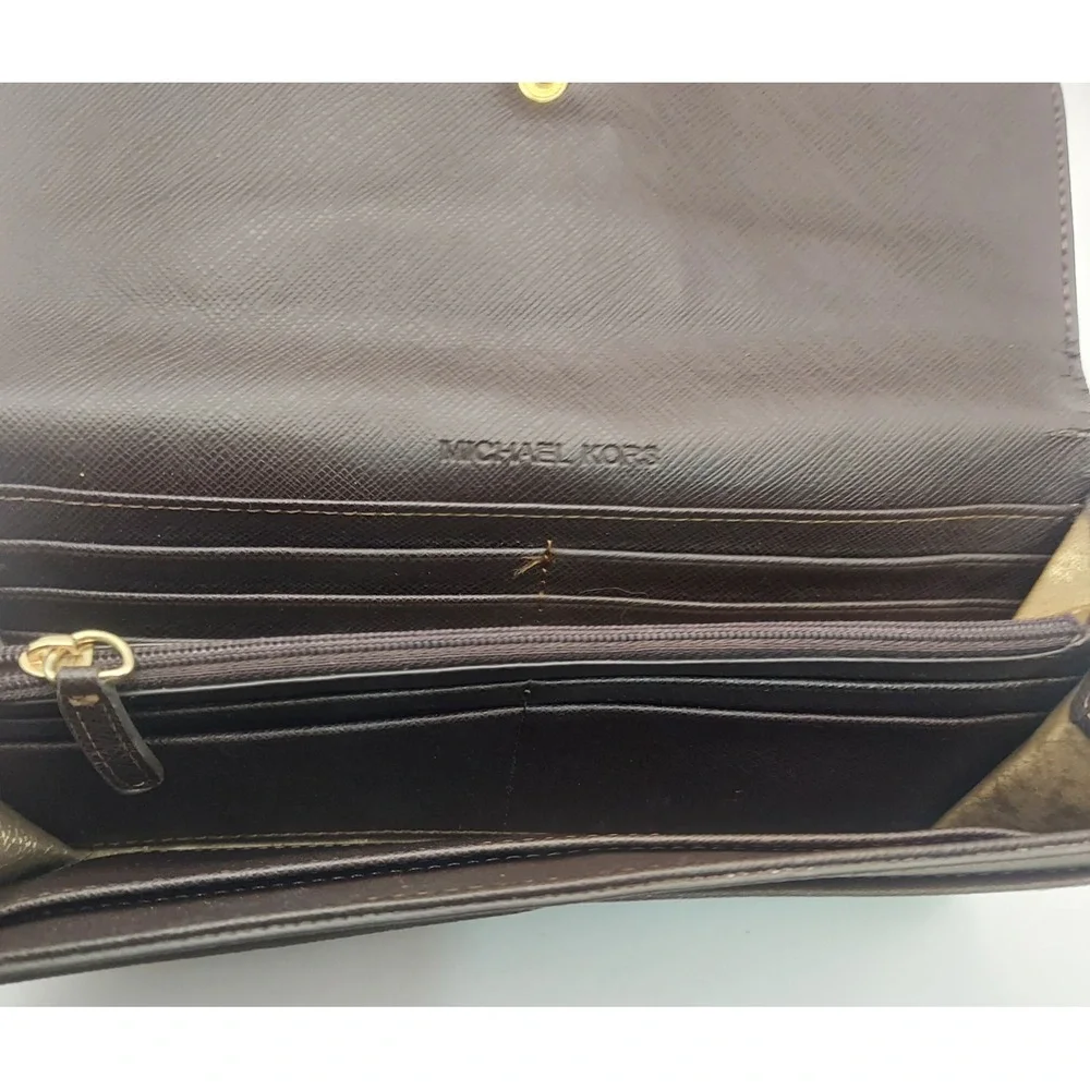 Michael Kors Wallet Brown Coated Canvas Gold Tone‎ Hardware Elegant